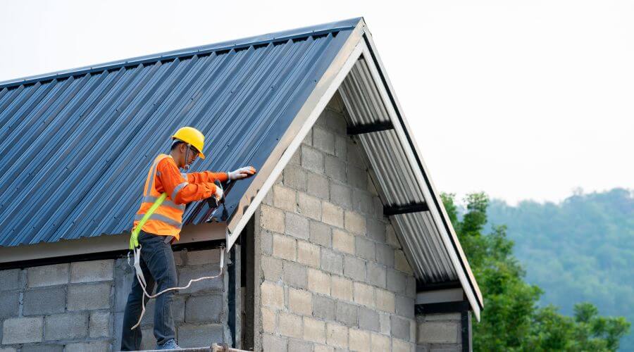 Expert Emergency Roof Repairs services in Lower Peach Tree, AL
